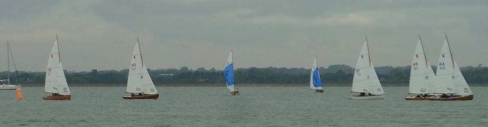 dinghies racing in the Solent